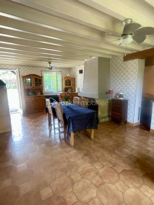 Maison traditionnelle - 116 m² - 7 pièces