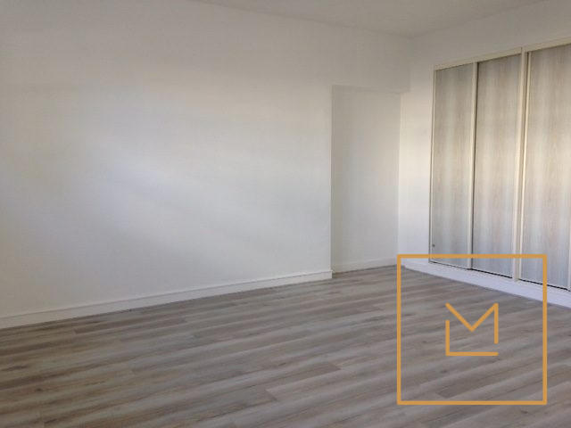 Appartement - 81 m² - 3 pièces