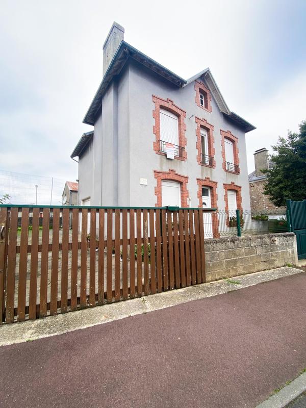 Maison - 128 m² - 7 pièces