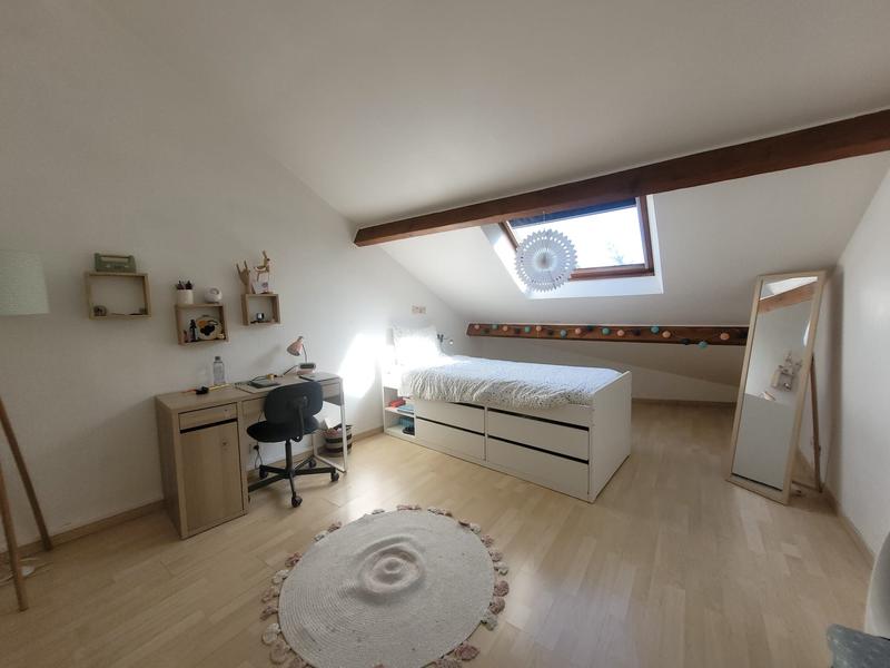 Maison - 122 m² - 8 pièces