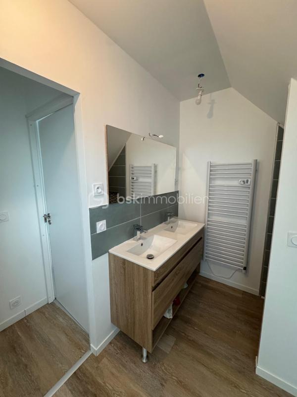 Maison - 150 m² - 8 pièces