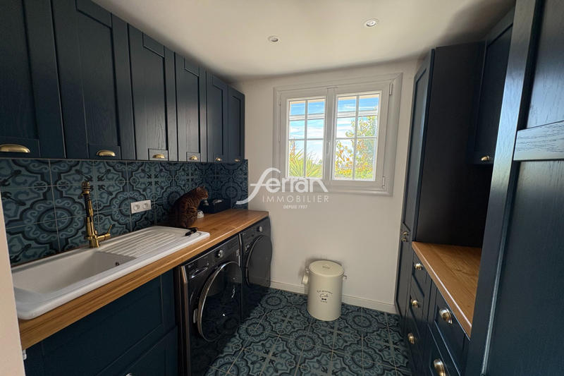 Maison - 170 m² - 8 pièces