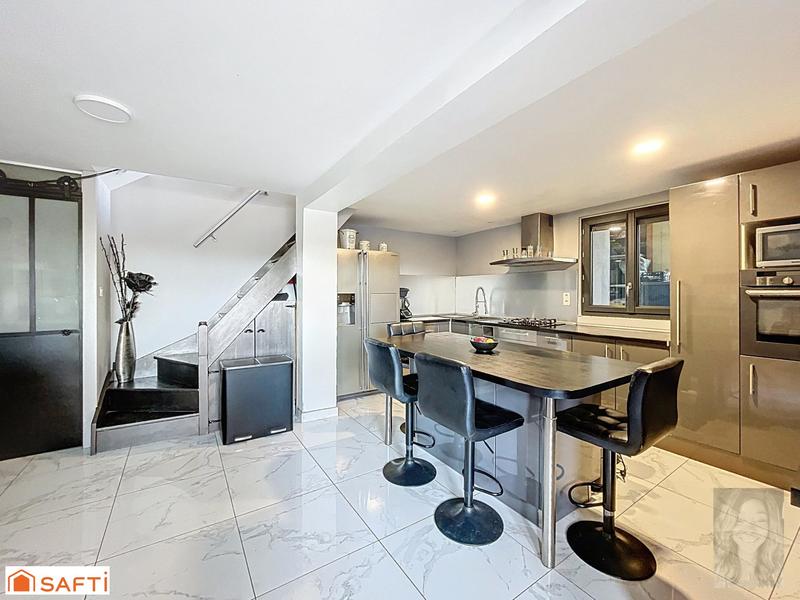 Maison - 136 m² - 6 pièces