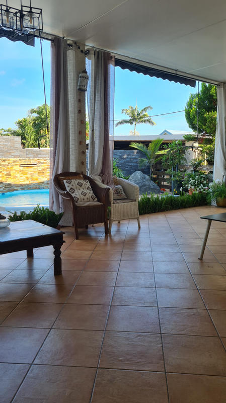 Maison - 104 m² - 4 pièces