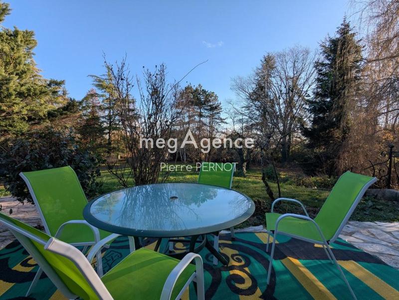 Maison de campagne - 200 m² - 10 pièces