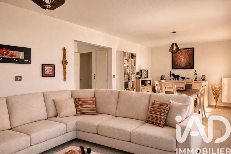 Appartement - 75 m² - 3 pièces