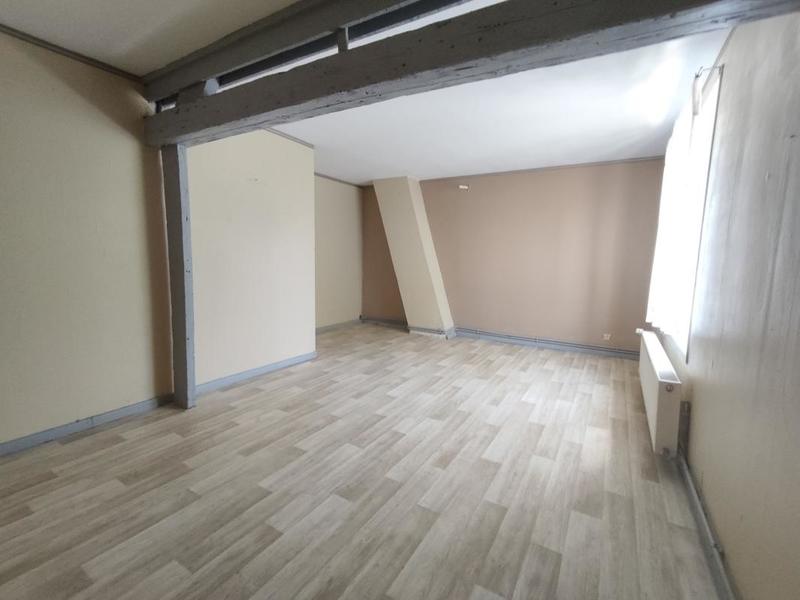 Maison - 205 m² - 9 pièces