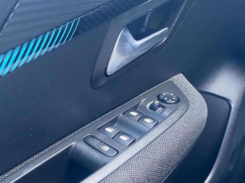 Peugeot E-208 II Electrique Style