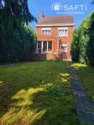 Maison - 99 m² - 5 pièces