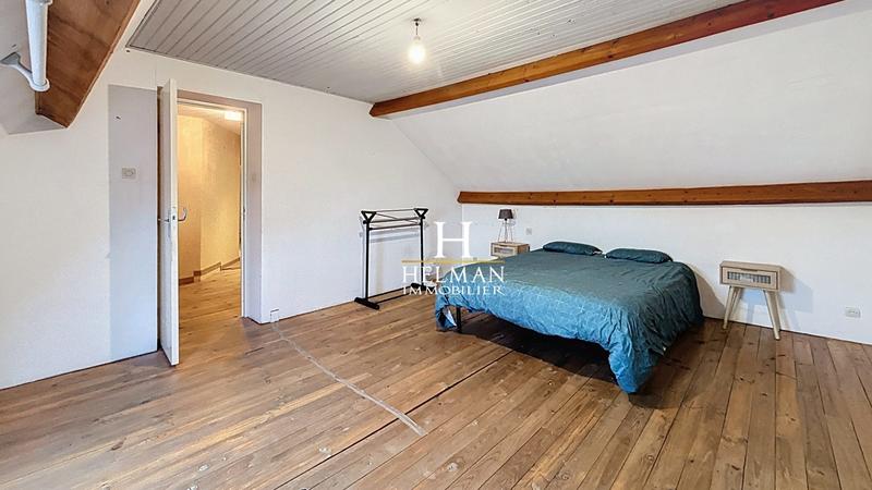 Maison - 207 m² - 7 pièces