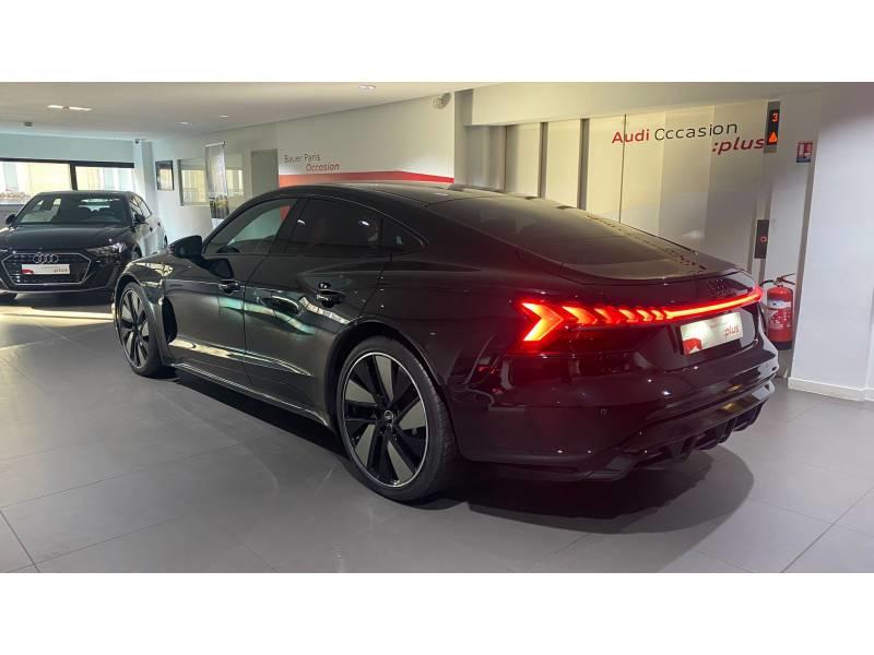 Audi e-tron gt 476 ch quattro