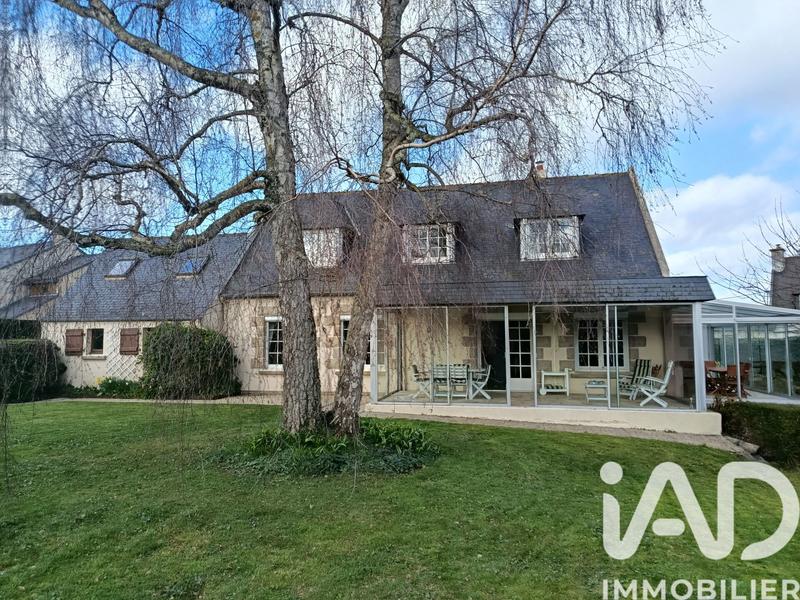 Maison - 140 m² - 9 pièces