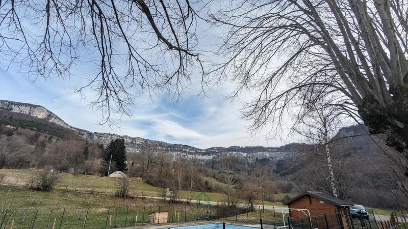 Propriété - 744 m² - 21 pièces