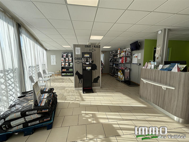 Local commercial - 276 m²