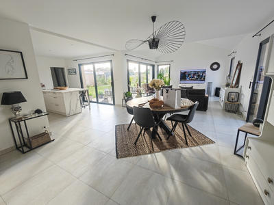 Maison - 151 m² - 5 pièces