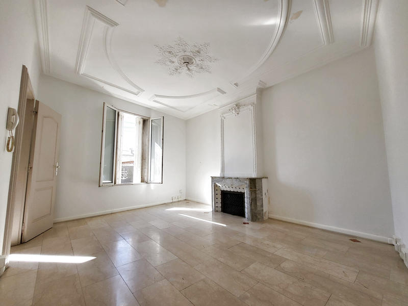 Maison - 219 m² - 8 pièces