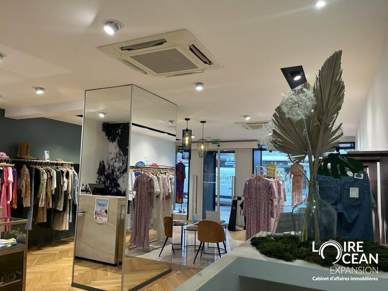 Fonds de commerce - Local commercial - 90 m²