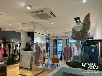 Fonds de commerce - Local commercial - 90 m²