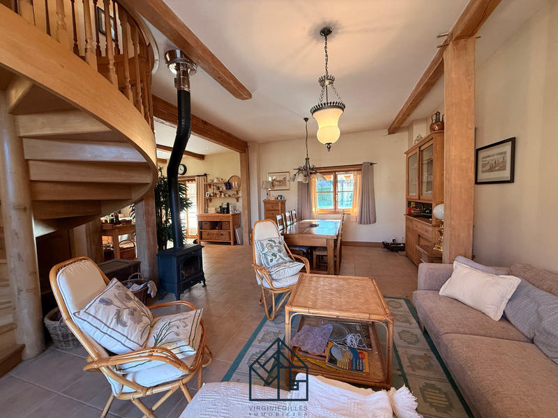 Maison - 128 m² - 4 pièces