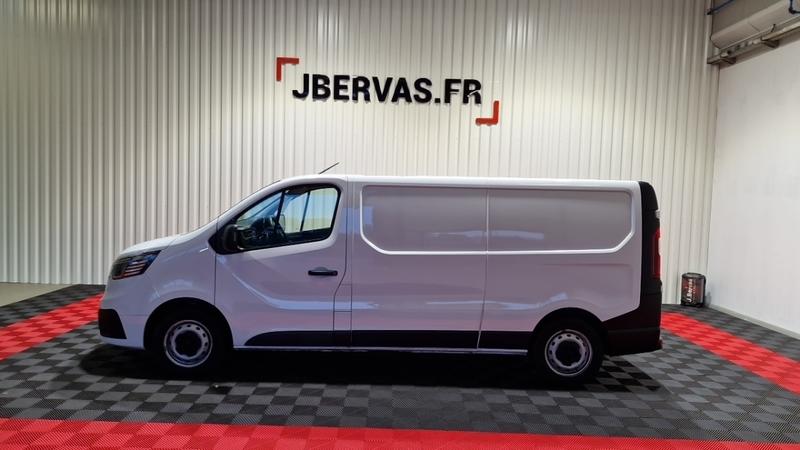 Renault Trafic l2h1 3000 kg blue dci 130 grand confort