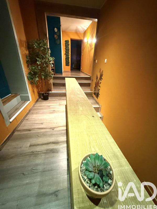 Maison - 224 m² - 8 pièces