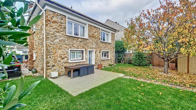 Maison - 135 m² - 6 pièces