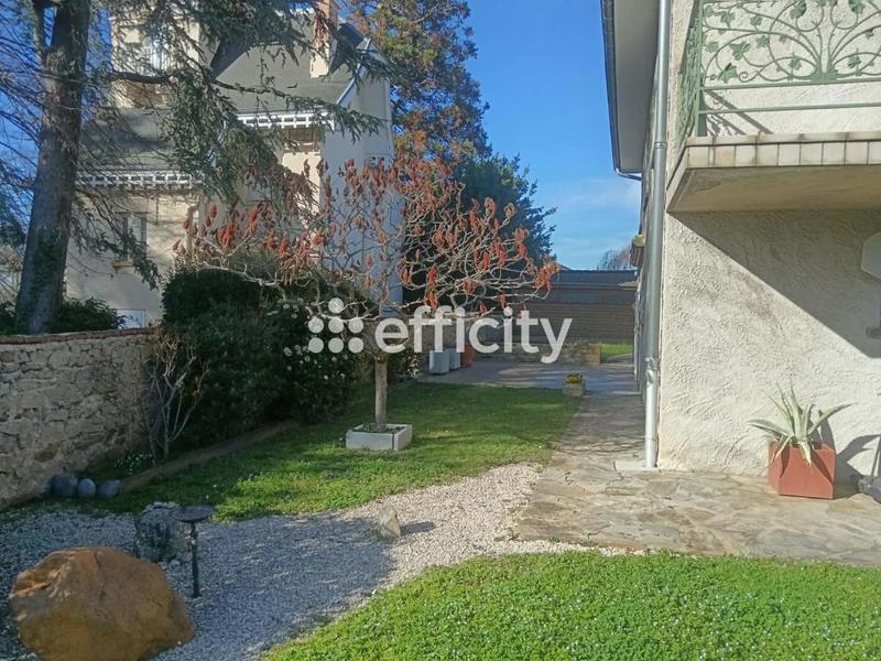 Villa - 203 m² - 7 pièces