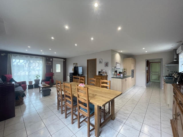 Maison - 86 m² - 4 pièces