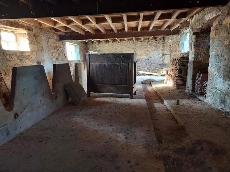Grange - 200 m² - 3 pièces