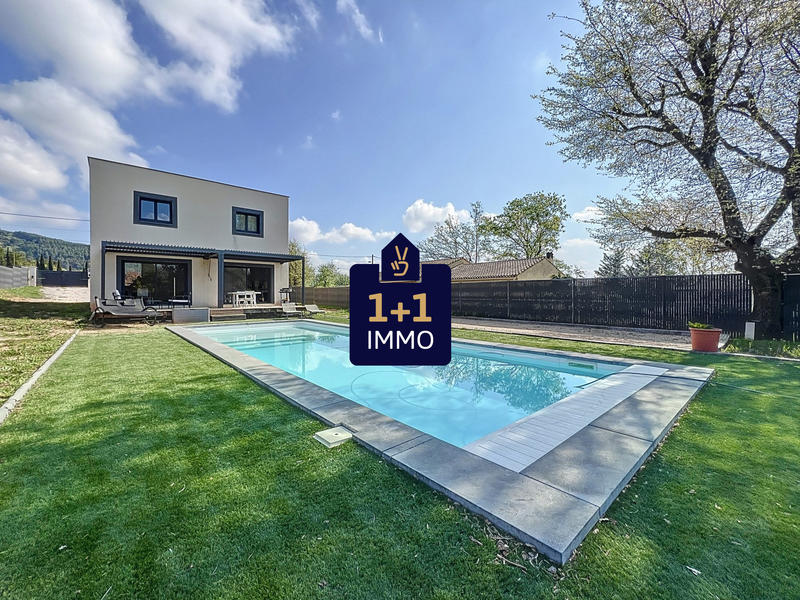 Maison - 110 m² - 4 pièces