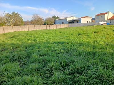 Terrain constructible - 938 m²