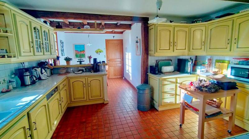 Maison - 239 m² - 10 pièces