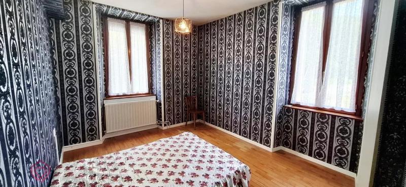 Maison de village - 227 m² - 9 pièces