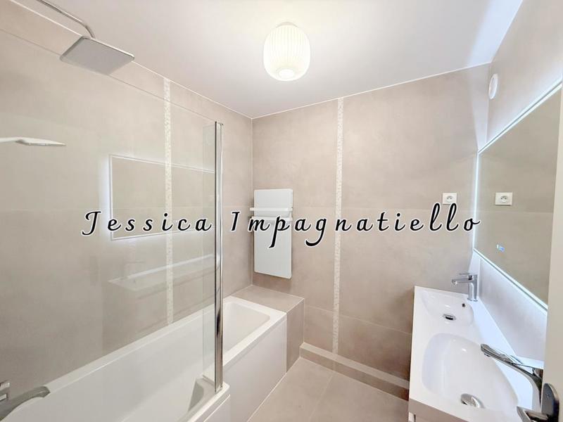 Appartement - 104 m² - 4 pièces