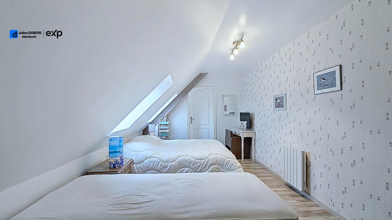 Maison - 260 m² - 12 pièces