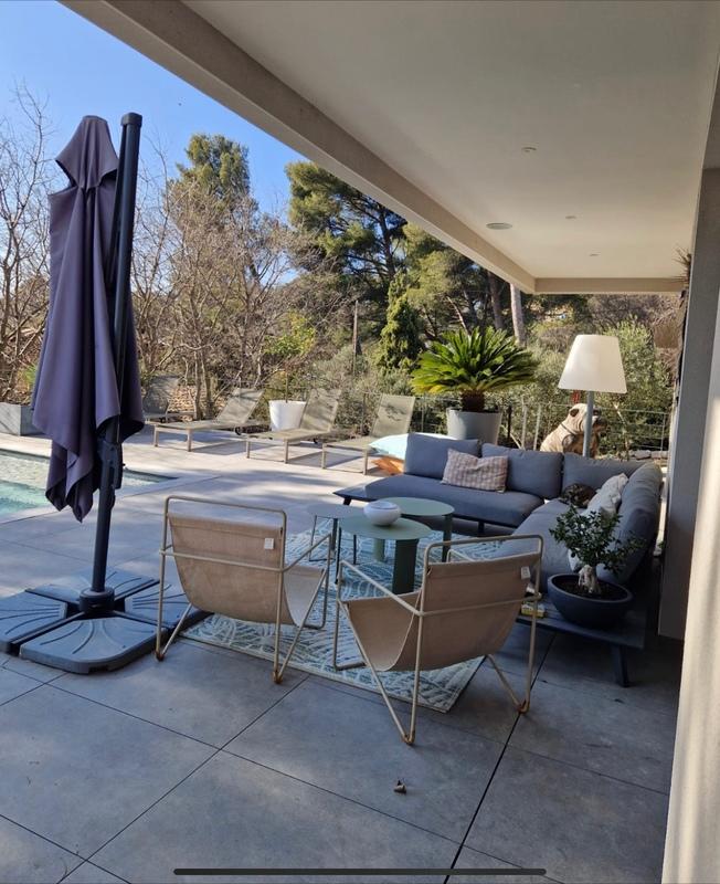 Maison - 336 m² - 9 pièces