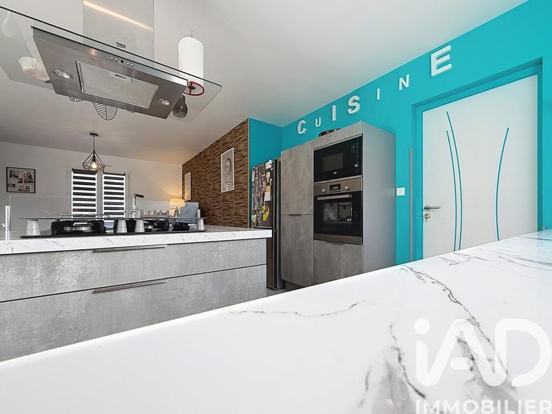 Maison - 98 m² - 4 pièces