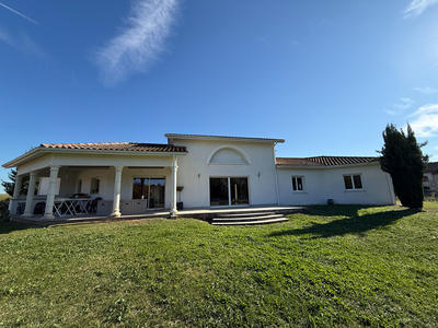 Maison - 182 m² - 6 pièces