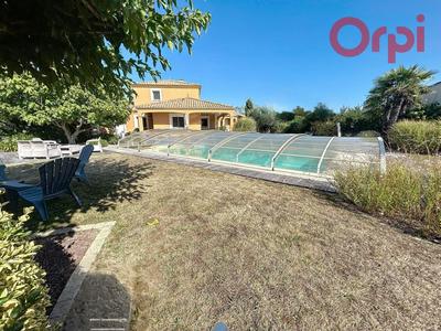 Villa - 181 m² - 5 pièces