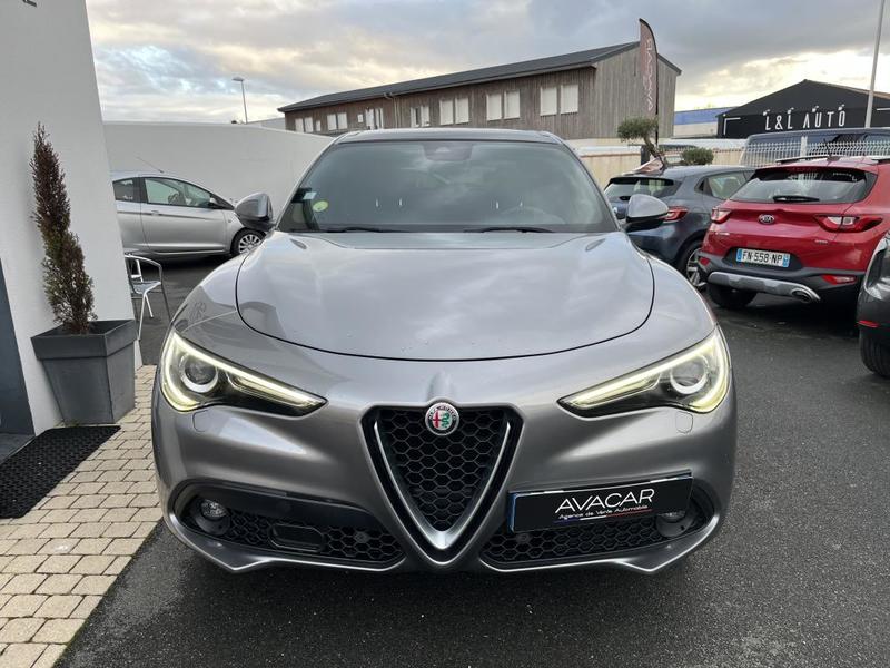 Alfa Romeo Stelvio 2.2 Jtd 210 Ch Finition Super Attelage Amovible *Distribution effectué en 2025