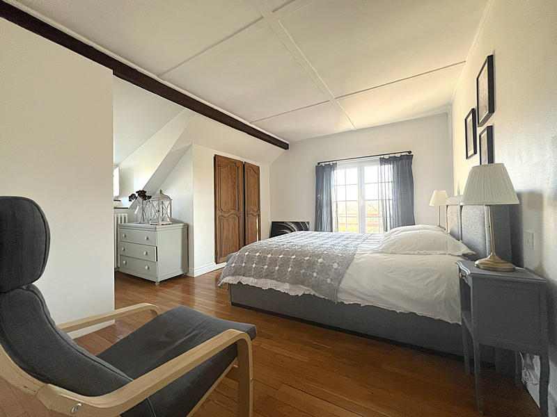 Maison - 297 m² - 10 pièces