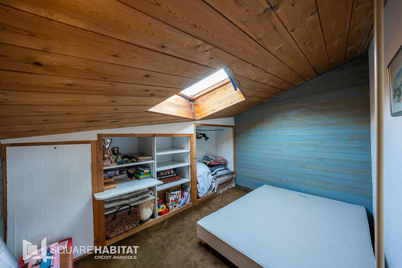 Maison - 233 m² - 5 pièces