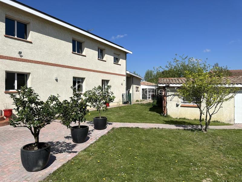 Villa - 254 m² - 7 pièces