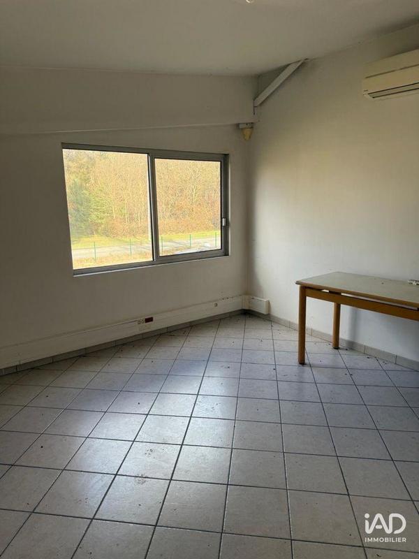Local commercial - 4 570 m²