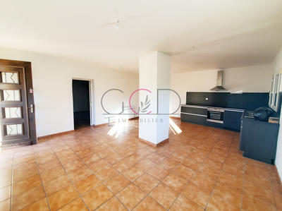 Maison - 177 m² - 10 pièces