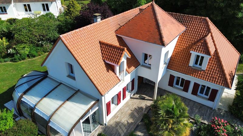 Maison traditionnelle - 214 m² - 7 pièces