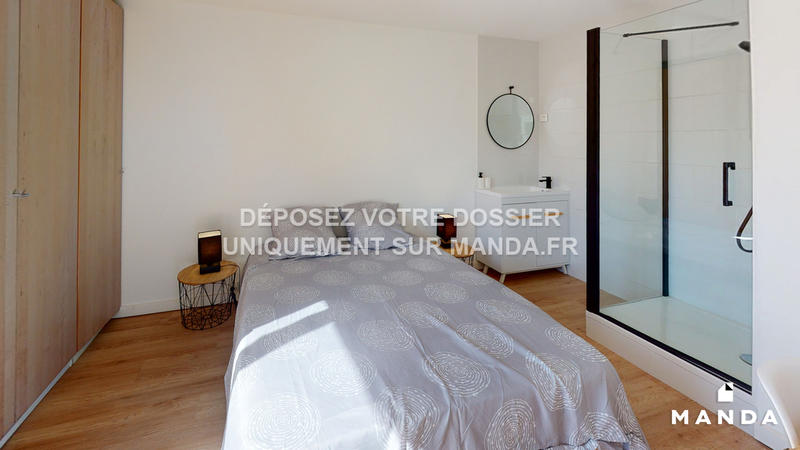 Chambre - 12 m² - 5 pièces