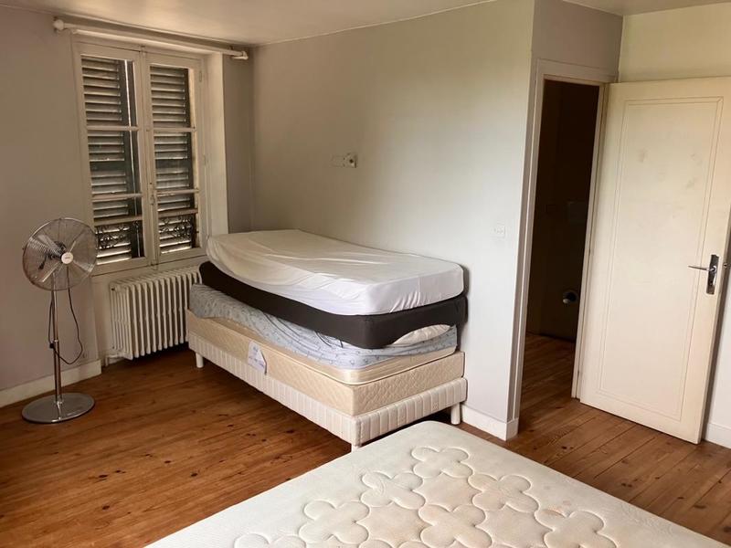 Maison - 241 m² - 8 pièces