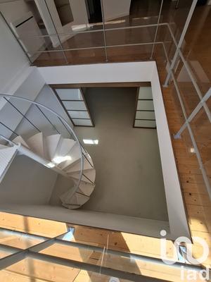 Appartement - 98 m² - 2 pièces