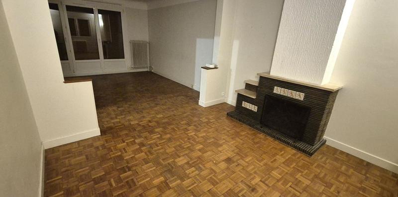 Maison - 164 m² - 9 pièces